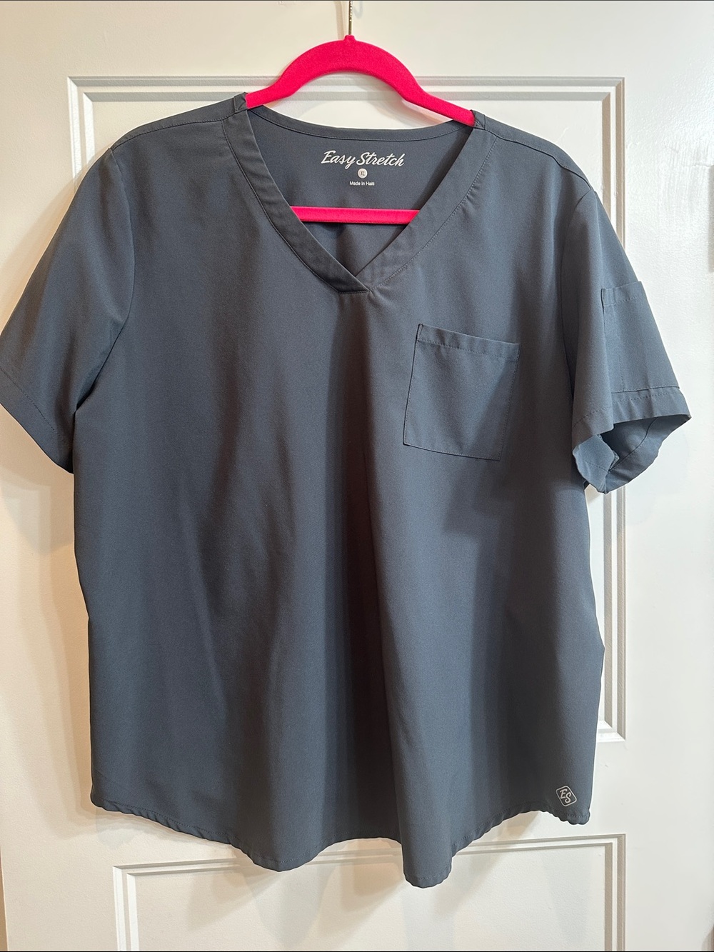 Easy Stretch Women's Gray V-Neck Work Top